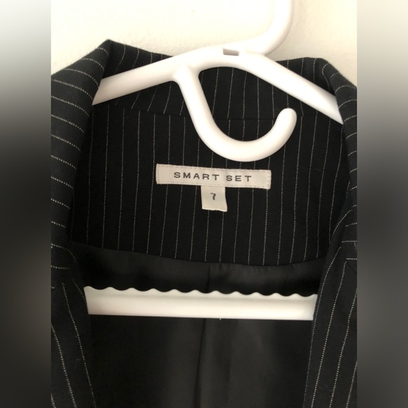 Striped suit jacket - Picture 2 of 4